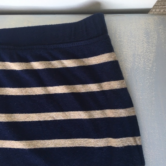 Max Studio Striped Stretch Skirt - Picture 4 of 6